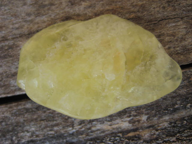 Golden Danburite brings relaxation from incessant Thinking 1350
